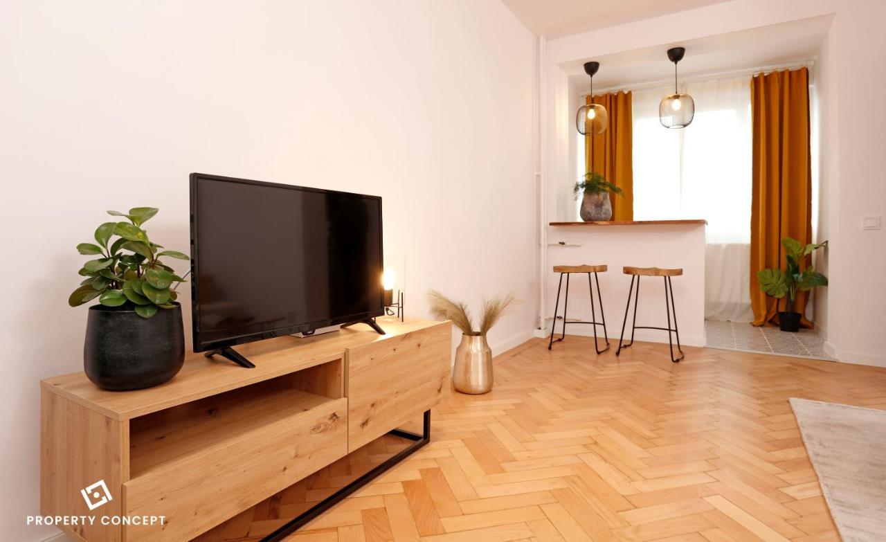 Chic Scandinavian Style Studio Bucarest